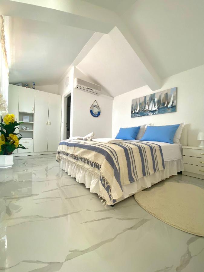 Apartments And Rooms Katarina Živogošće المظهر الخارجي الصورة