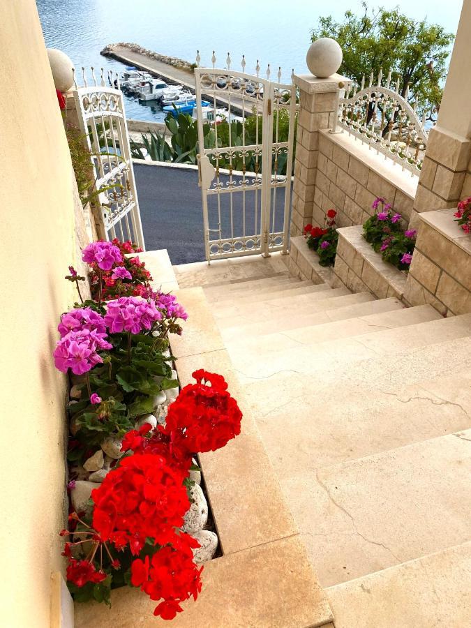 Apartments And Rooms Katarina Živogošće المظهر الخارجي الصورة