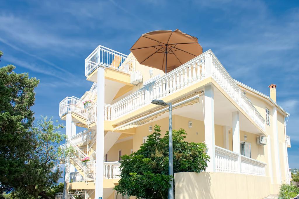 Apartments And Rooms Katarina Živogošće المظهر الخارجي الصورة