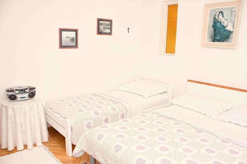 Apartments And Rooms Katarina Živogošće المظهر الخارجي الصورة