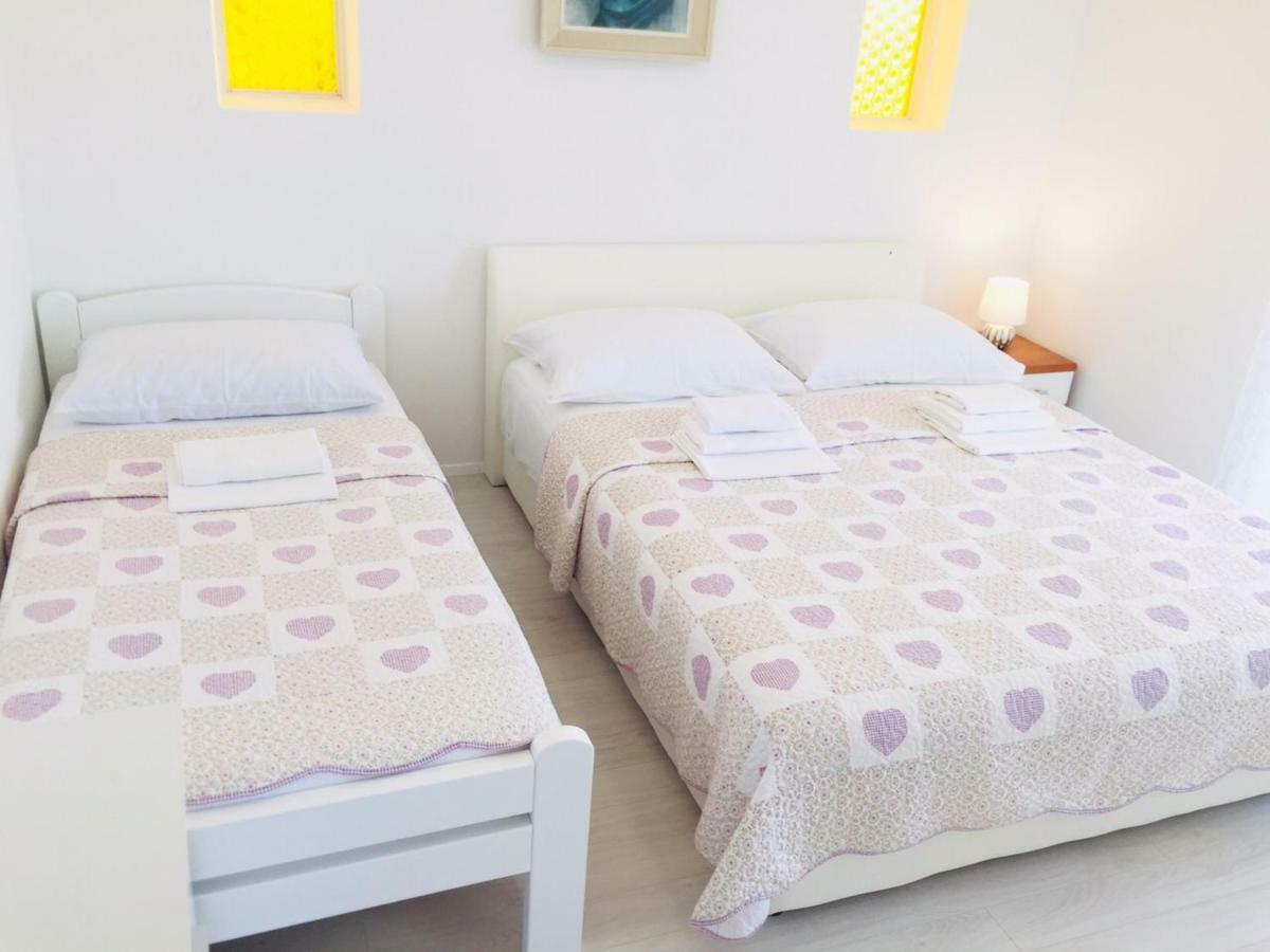 Apartments And Rooms Katarina Živogošće المظهر الخارجي الصورة